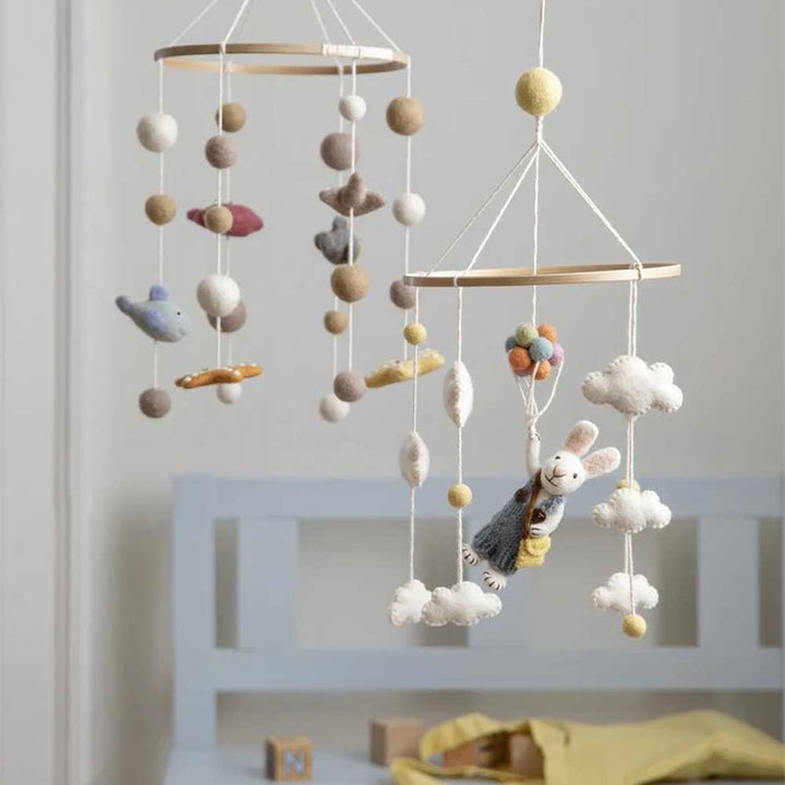 Gry &amp; Sif - Baby Mobile Hase mit Luftballons